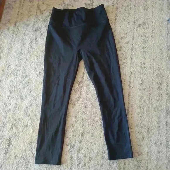 Fabletics Black Trinity High-Waisted Pocket Legging Size M - Picture 2 of 10